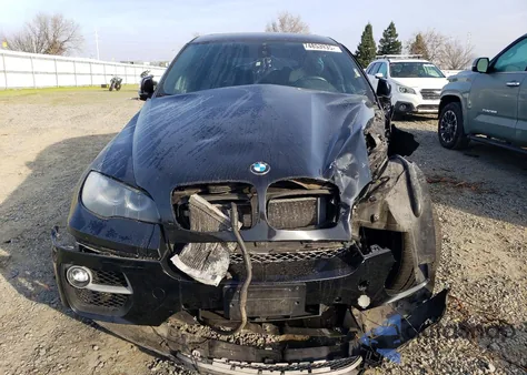 2013 BMW X6 xDrive50I z USA, uszkodzony, nr VIN 5UXFG8C55DL591232